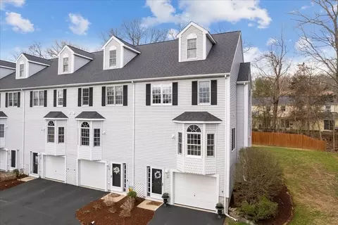 34 Sunnyside Dr #34, Plainville, MA 02762