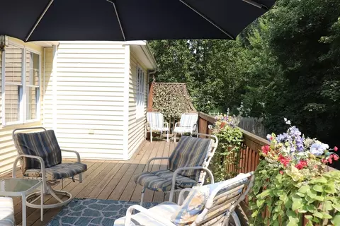 Exterior - 6 Adelaide Cir, Worcester, MA 01606 photo 7 of 10