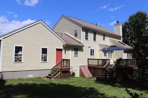Exterior - 6 Adelaide Cir, Worcester, MA 01606 photo 3 of 10