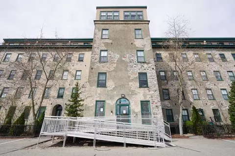 426 Mt Hope St #506, North Attleboro, MA 02760