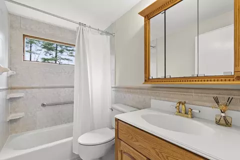 Bath - 36 Emery Rd, Townsend, MA 01469 photo 2 of 5
