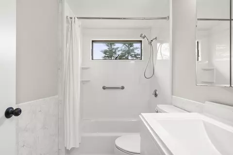 Bath - 36 Emery Rd, Townsend, MA 01469 photo 5 of 5