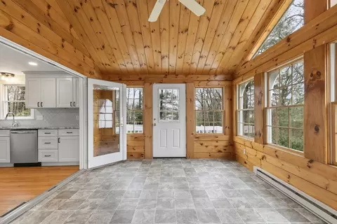 Entry Way - 36 Emery Rd, Townsend, MA 01469 photo 1 of 3