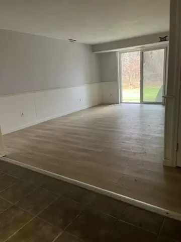 4 Bridgeview Cir #28, Tyngsborough, MA 01879