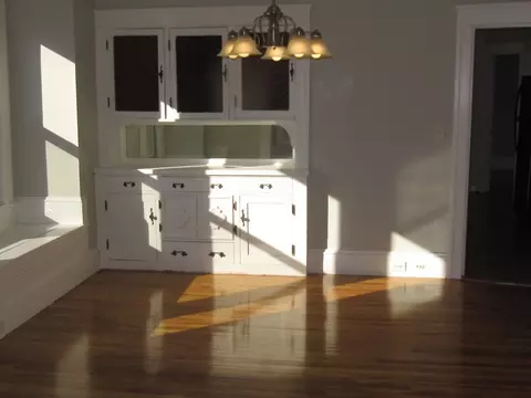 Living - 9 Greendale Ave, Worcester, MA 01606 photo 1 of 5