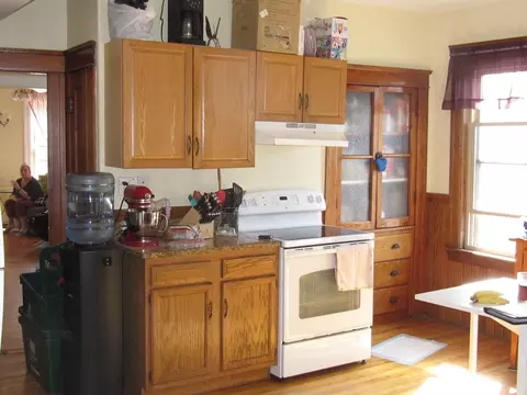 Kitchen - 9 Greendale Ave, Worcester, MA 01606 photo 3 of 7