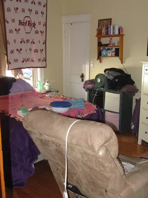 Bedroom - 9 Greendale Ave, Worcester, MA 01606 photo 1 of 5