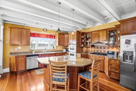 Kitchen - 75 Surfside Rd, Scituate, MA 02066 photo 2 of 2