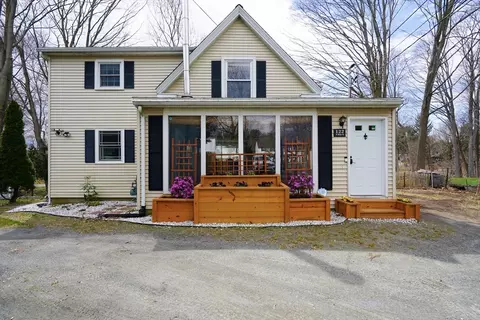 122 N Main St, Natick, MA 01760