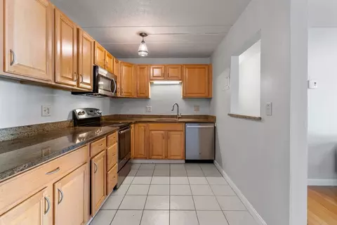 Kitchen - 30 High St #101, Dedham, MA 02026 photo 2 of 5