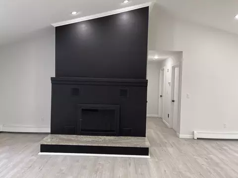 Living - 3 Berkshire Cir, Ware, MA 01082 photo 2 of 4