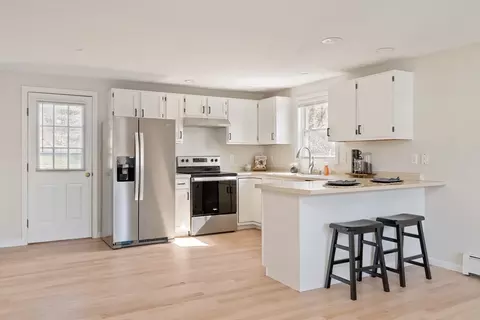 15 Clark St, Salem, MA 01970