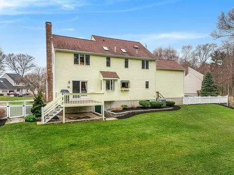 Exterior - 9 Berkeley Dr, Franklin, MA 02038 photo 9 of 13