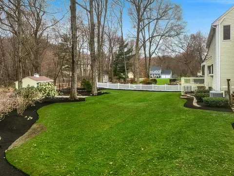 Exterior - 9 Berkeley Dr, Franklin, MA 02038 photo 8 of 13