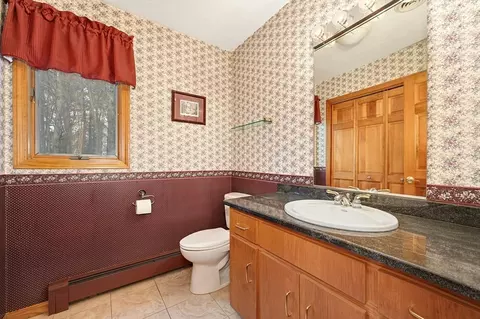 Bath - 9 Berkeley Dr, Franklin, MA 02038 photo 1 of 3