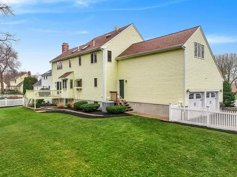 Exterior - 9 Berkeley Dr, Franklin, MA 02038 photo 13 of 13