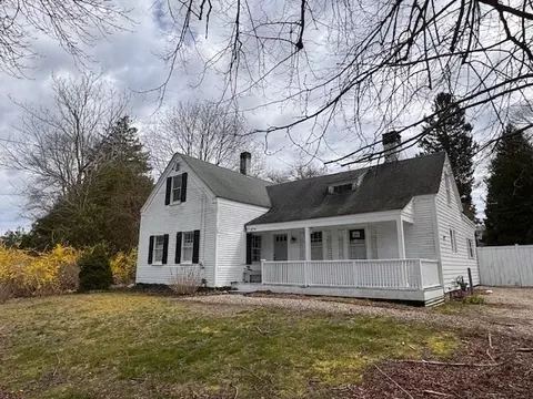 Exterior - 351 Main St, Barnstable, MA 02632 photo 12 of 13