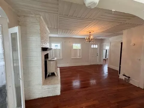 Living - 351 Main St, Barnstable, MA 02632 photo 2 of 4