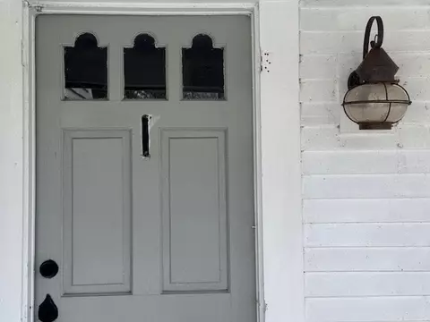 Exterior - 351 Main St, Barnstable, MA 02632 photo 2 of 13
