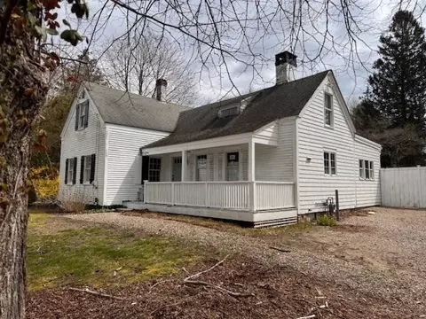 Exterior - 351 Main St, Barnstable, MA 02632 photo 5 of 13