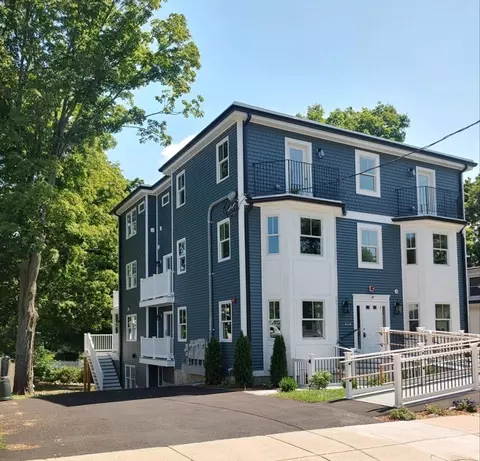 48 Village #2002, Reading, MA 01867