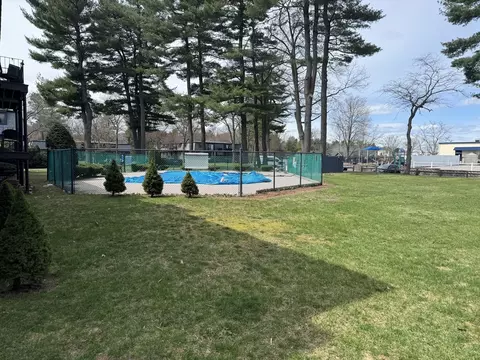 38 Main St #4, North Reading, MA 01864