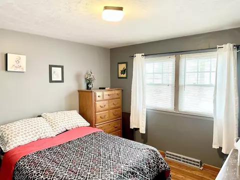 Bedroom - 6 Elaine St, Webster, MA 01570 photo 4 of 5