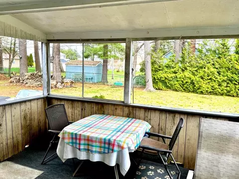 Exterior - 6 Elaine St, Webster, MA 01570 photo 3 of 5