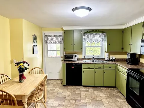 Kitchen - 6 Elaine St, Webster, MA 01570 photo 3 of 5