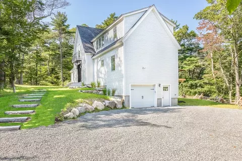 Exterior - 36 Bennett St N, Gloucester, MA 01930 photo 7 of 9