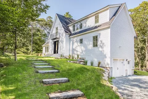 Exterior - 36 Bennett St N, Gloucester, MA 01930 photo 3 of 9