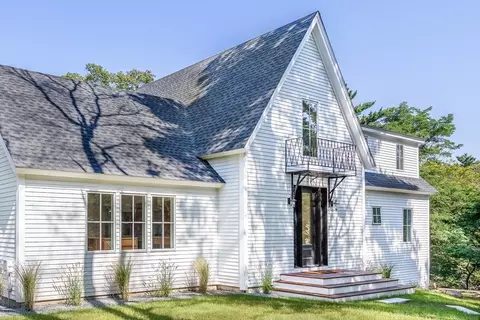 Exterior - 36 Bennett St N, Gloucester, MA 01930 photo 2 of 9