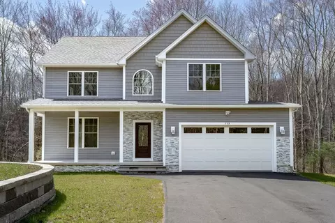759 West St, Ludlow, MA 01056