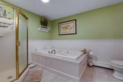 Bath - 89 Edwardel Rd, Needham, MA 02492 photo 2 of 4