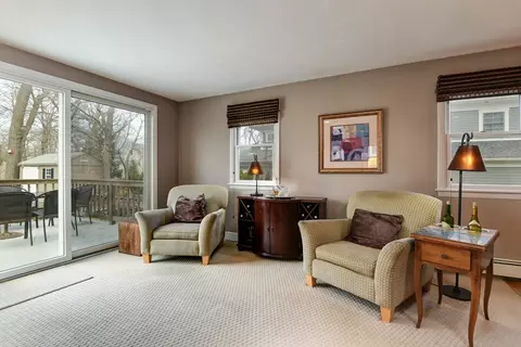 Living - 89 Edwardel Rd, Needham, MA 02492 photo 6 of 10