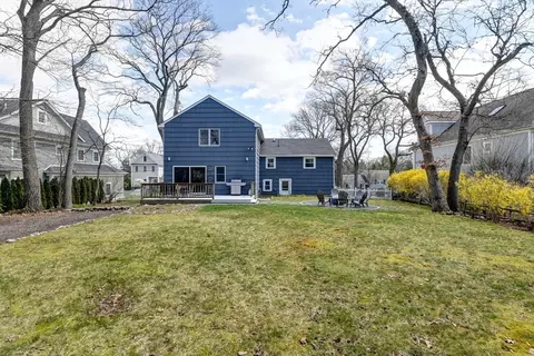 Exterior - 89 Edwardel Rd, Needham, MA 02492 photo 2 of 5