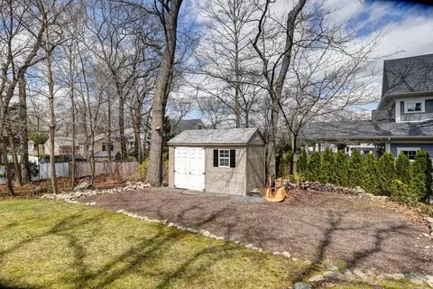 Exterior - 89 Edwardel Rd, Needham, MA 02492 photo 4 of 5