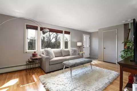 Living - 89 Edwardel Rd, Needham, MA 02492 photo 4 of 10