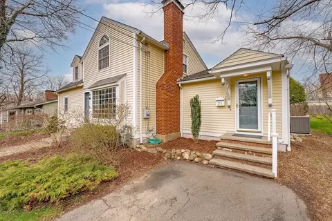 31 S Park Ter, Northampton, MA 01060