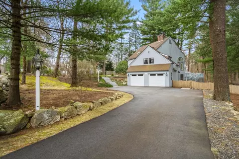 19 Stinson Rd, Andover, MA 01810