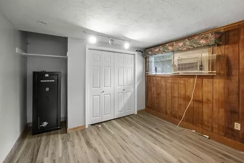 Bedroom - 31 Sunset Dr, Raynham, MA 02767 photo 3 of 3