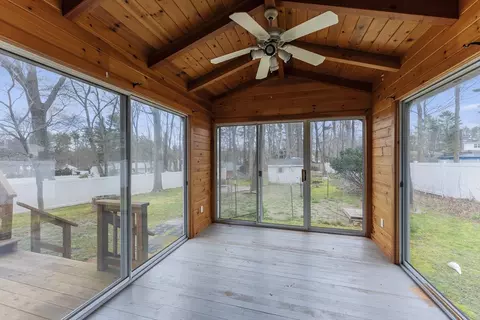Exterior - 31 Sunset Dr, Raynham, MA 02767 photo 6 of 7