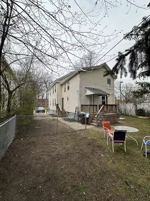 Exterior - 51 Monroe St, Springfield, MA 01109 photo 3 of 8