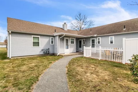 Exterior - 112 Andersen Rd #112, Chicopee, MA 01022 photo 4 of 7
