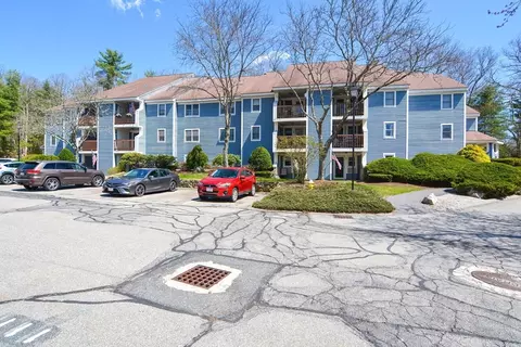112 Heritage Dr #112, Whitinsville, MA 01588