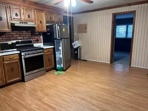 Kitchen - 168 Pine St, Hardwick, MA 01037 photo 1 of 2
