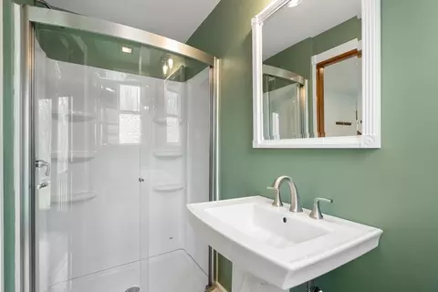 Bath - 5 Riverbank Rd #5, Maynard, MA 01754 photo 3 of 3