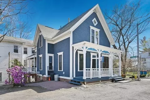 16 Alden St, Worcester, MA 01610