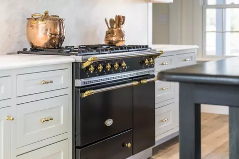 Kitchen - 149 E Bay Rd, Barnstable, MA 02655 photo 3 of 4