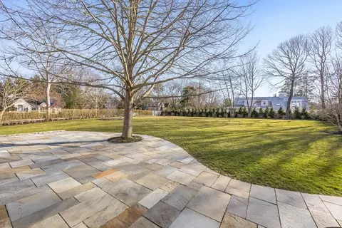 Exterior - 149 E Bay Rd, Barnstable, MA 02655 photo 4 of 6